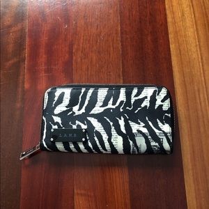 L.A.M.B Wallet